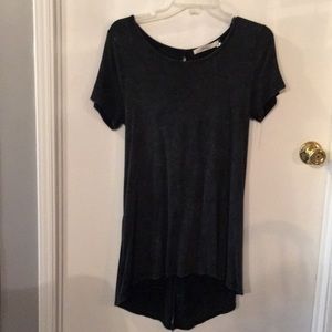 Boutique top size small worn once